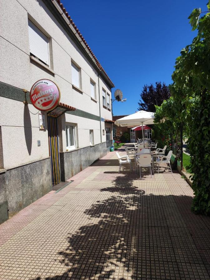 Albergue Santa Ana San Martín del Camino Exterior foto